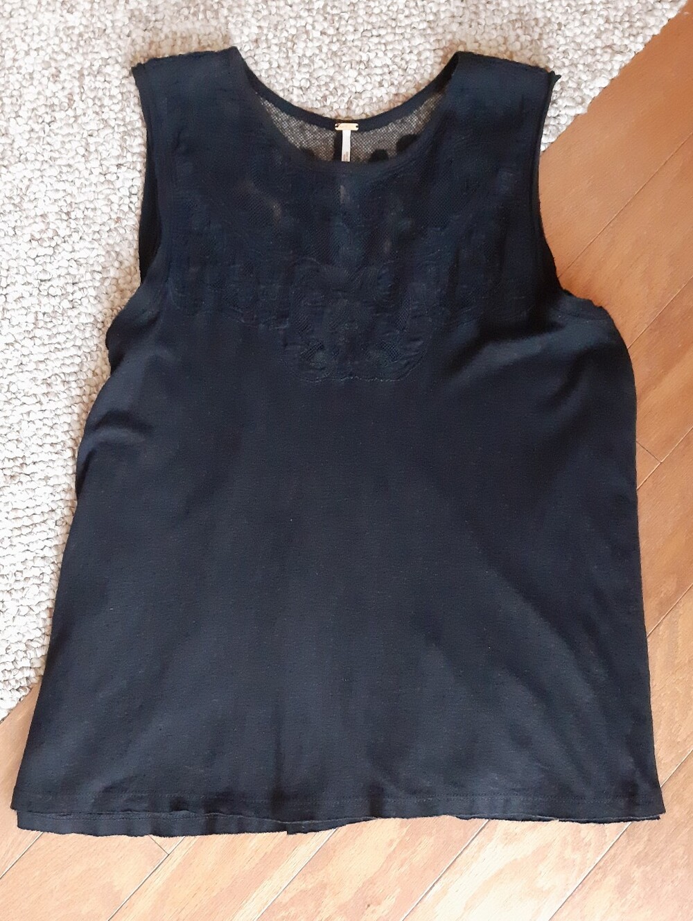 Free People Applique Sleeveless Top size XS